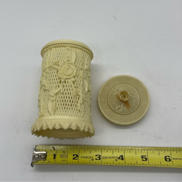 Vintage Plastic Cocktail Party Appetizer 31 Fork Set - Picture 4 of 14